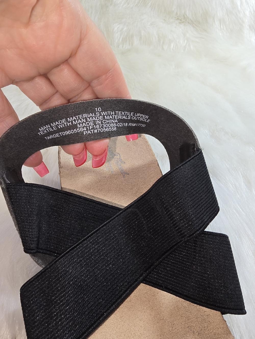 Universal Threads/Target Black Crisscross Elastic Strap Women's Sandals - Picture 11 of 11